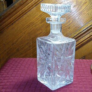 *** Clear Cut Glass DECANTER / Geometric Starburst Design